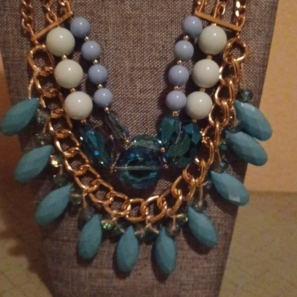 Necklaces - Picture 2 of 4